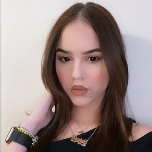 Meet your Posher, Gabriela